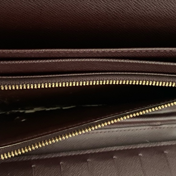 LOUIS Vuitton Atoll Organizer Wallet Taiga Leather - Picture 8 of 11